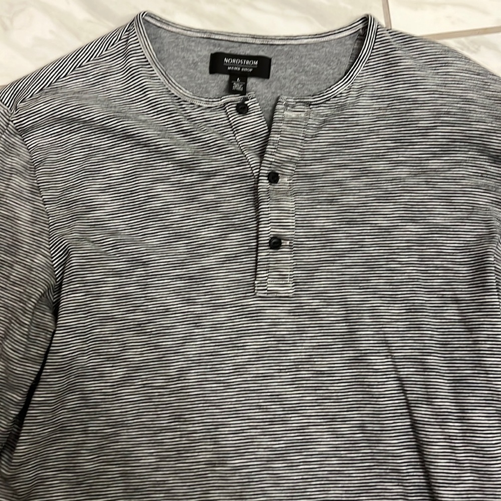 Excellent condition Henley. Barely Worn